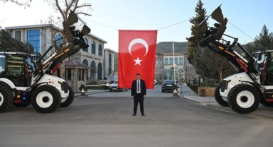 Türkoğlu’nda dev kazıcılarla daha etkin ve hızlı hizmet
