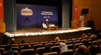 Vakkasoğlu, “Takvime Gelen Ramazan, Duygularımıza ve Hayatımıza da Gelmeli”