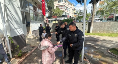 İstiklal’in Minik Yüreklerinden Türk Polis Teşkilatı’na Anlamlı Ziyaret