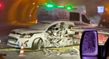Kahramanmaraş’ta otomobil çekiciye çarptı: 1 ölü