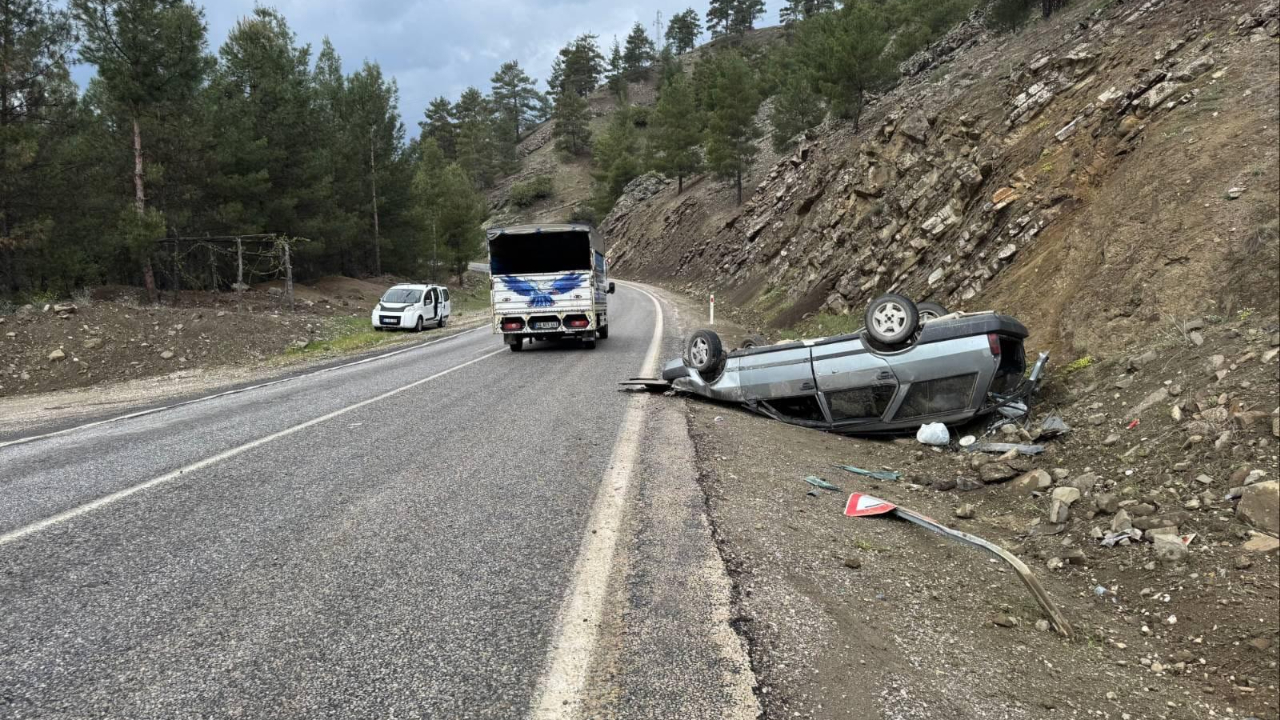 Kahramanmaraş’ta otomobil takla attı: 2’si çocuk 3 yaralı