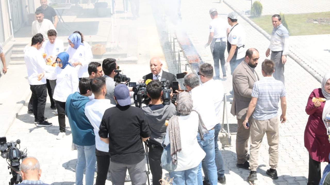 KİÜ’lü Öğrenciler Sınav Haftasının Sonunda İrişkitle Kutlama Yaptı