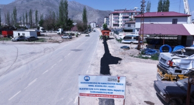 Elbistan’da Altyapısı Tamamlanan Mahallelerde Asfalt Başladı