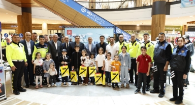 Vali Ünlüer, Trafik Haftası Etkinliğine Katıldı