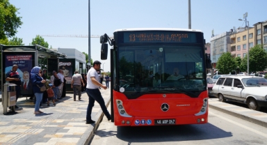 Bayramda Belediye Otobüslerinde Ulaşım Ücretsizdi: 11 Bin 250 Biniş Gerçekleştirildi