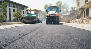 Büyükşehir, Azerbaycan Mahallesi’nde Yolları Asfaltla Kaplıyor