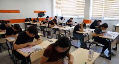 Büyükşehir’den 11 İlçede Üniversite Adaylarına YKS Provası