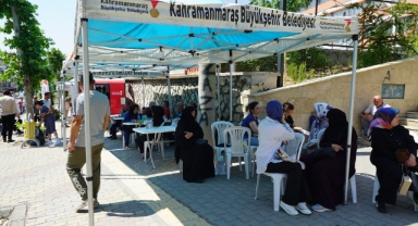 Büyükşehir, Öğrenci ve Velilerin LGS Heyecanına Ortak Oldu