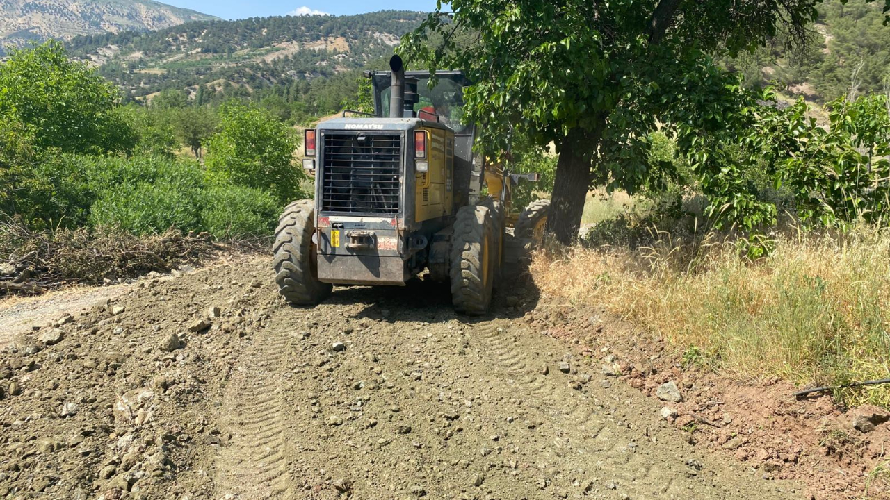 DULKADİROĞLU BELEDİYESİ KIRSAL MAHALLELERDE ALTYAPI ATAĞINI SÜRDÜRÜYOR