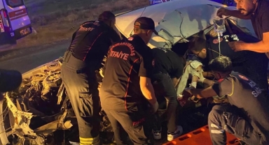 Elbistan’da kamyonet ile otomobil çarpıştı: 1 yaralı