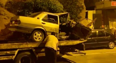 Kahramanmaraş’ta park halindeki araçlara çarptı: 1 yaralı