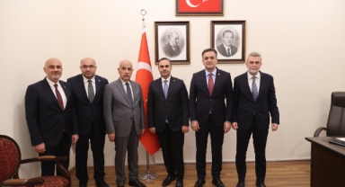 AK Parti Kahramanmaraş Heyeti, Sanayi ve Teknoloji Bakanı Kacır ile Görüştü