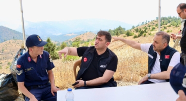Başkan Toptaş ve Kaymakam Çiğdem, yangın bölgesinde vatandaşları ziyaret etti