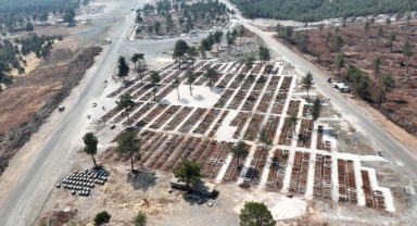 Büyükşehir Mezarlıklarda Bakım ve Düzenleme Çalışmalarını Sürdürüyor