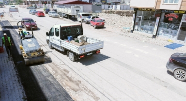 Elbistan’da Altyapının Ardından Yol Konforunu Artıran Çalışmalar