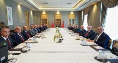 Kahramanmaraş Heyetinden Cumhurbaşkanı Yardımcısı Yılmaz’a Ziyaret
