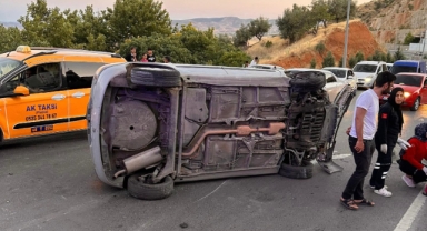 Kahramanmaraş’ta otomobil takla attı: 2 yaralı
