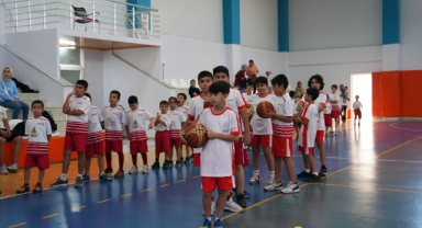Potada Gelecek Yetişiyor; 400 Genç Basketbolun Temellerini Atıyor