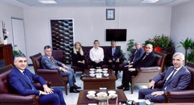 Vali Ünlüer’den SGK’ya Ziyaret