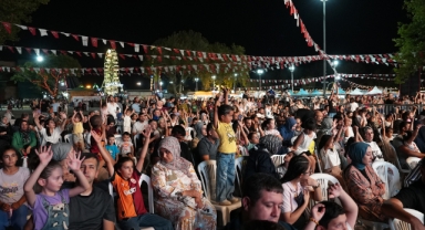 Çocuklar Fuarda Kukuli İle Unutulmaz Bir Gece Yaşadı