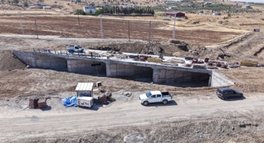 Eski Köprü Tarihe Karışıyor, Yeniyurt’a Yeni Ulaşım Kapısı Açılıyor