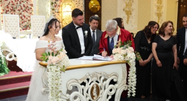 GAZETECİ ADEM GEMCİ KAYINBABA OLDU: GENÇ ÇİFTİN NİKAHINI BAŞKAN GÖRGEL KIYDI