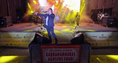 Geleneksel Ağustos Fuarı’nda Bayhan Fırtınası