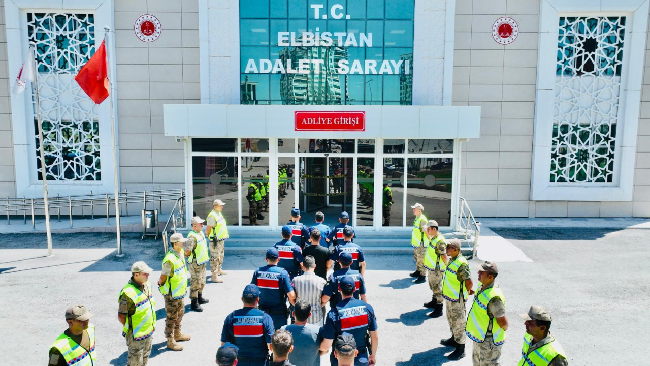 Kahramanmaraş’ta bir kişinin yaralandığı düğün merasiminde havaya ateş eden 6 kişi tutuklandı