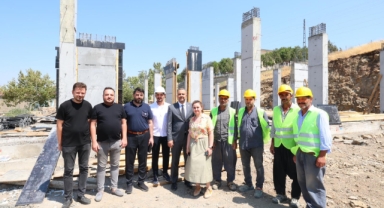 Kirişci ve Toptaş, Kale Gençlik Merkezi inşaatında incelemelerde bulundu