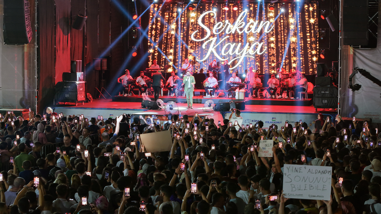 Serkan Kaya Kahramanmaraş’ı Arabesk Ezgilerle Coşturdu
