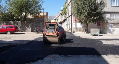 Altyapısı Biten Sokakların Yol Kaplamaları Da Bir Bir Tamamlanıyor