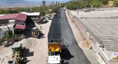 Altyapısı Tamamlanan Akyar TOKİ Yolu Sıcak Asfalta Buluştu