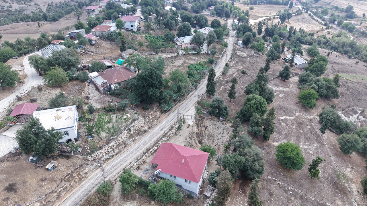 Büyükşehir’den Andırın Kırsalında Konforlu Yol Atağı