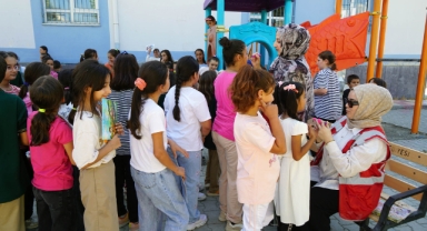 Gençlik Meclisi’nden Minik Yüreklere Büyük Dokunuş