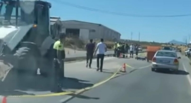 -Kahramanmaraş’ta iş makinesinin çarptığı çocuk öldü ağabeyi ağır yaralandı
