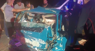 Kahramanmaraş’ta tır ile otomobil çarpıştı: 3 ölü