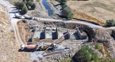 Büyükşehir 13 Yeni Köprü ve Menfez İnşa Ediyor