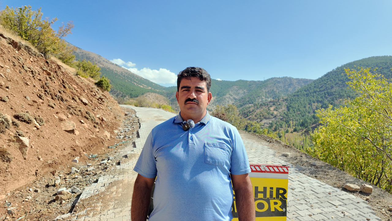 Büyükşehir’den Ekinözü Demirlik’te Yol Yenileme Çalışması