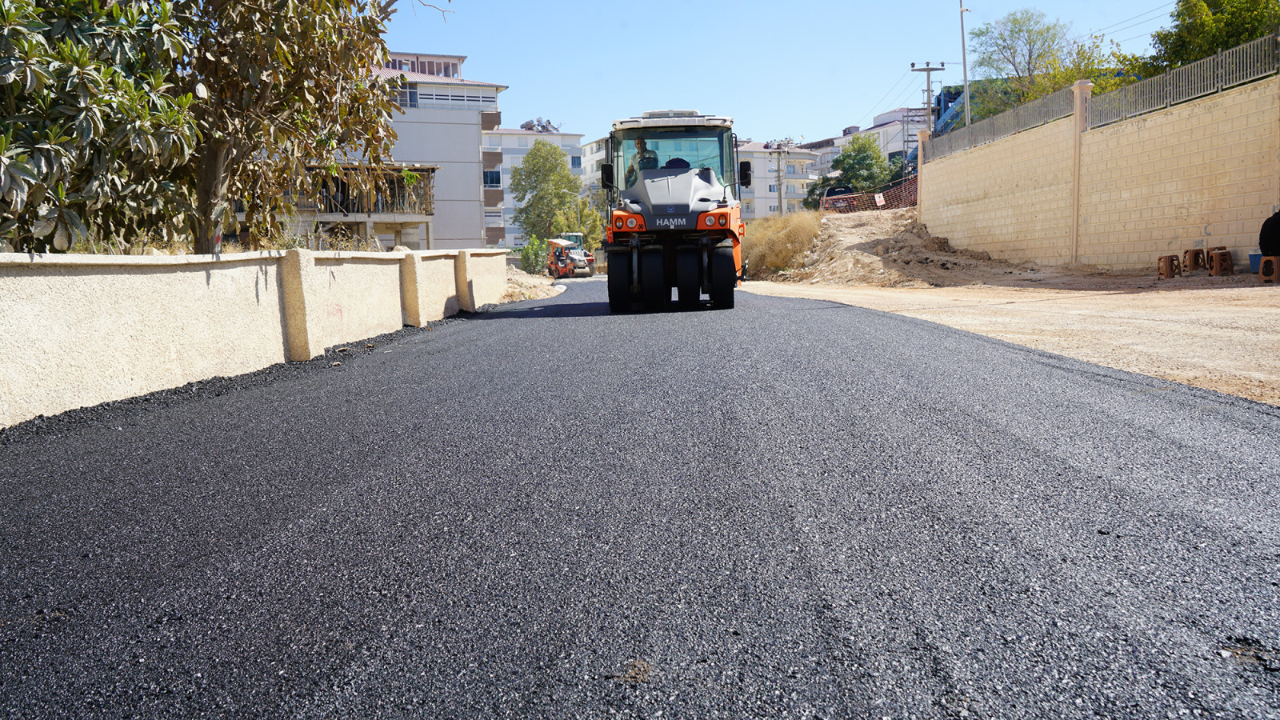 Büyükşehir’den Pazarcık’a 115 Milyonluk Yol Yatırımı