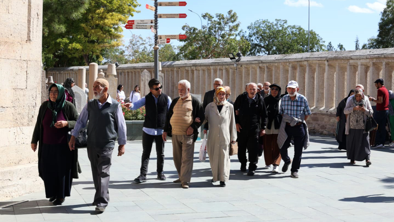 Büyükşehir’den Sevgi Dolu Proje; 50 Yıllık Sevdalar Konya ve Nevşehir’de!