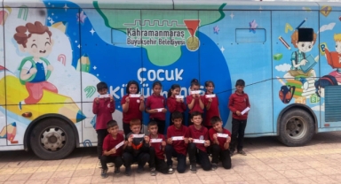 Büyükşehir’in Mobil Çocuk Kütüphanesi Her Yerde
