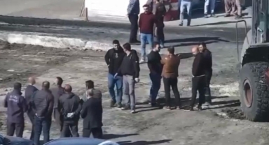 -Kahramanmaraş’ta fabrika sahibini tek yumrukla yere serdi 