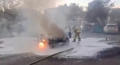 Kahramanmaraş’ta otomobil yangını