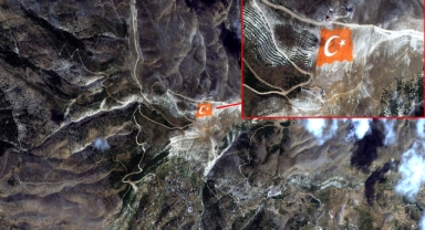 Milli Savunma Bakanlığı, Onikişubat Belediyesi’nin dünyanın en büyük Türk Bayrağı’nı uzaydan görüntüledi