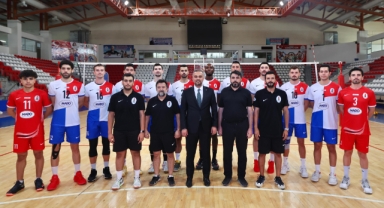 Onikişubat Belediyespor Voleybol Takımı kendi sahasında ilk maçına çıkıyor