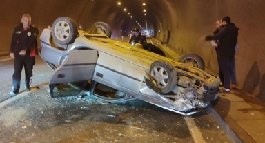 Panelvan ile çarpışan otomobil takla attı: 1 yaralı 