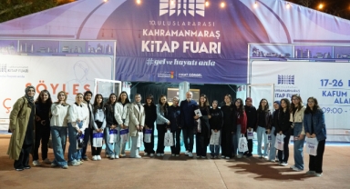 Tarık Tufan, Kitap Fuarı’nda Okurlarla Buluştu