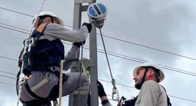 AKEDAŞ’tan Saha Çalışanlarına Yüksekte Güvende Çalışma Eğitimi