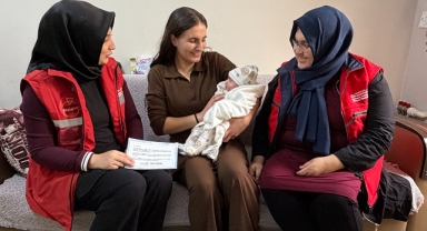 Büyükşehir, Ailelere Desteğini Sürdürüyor