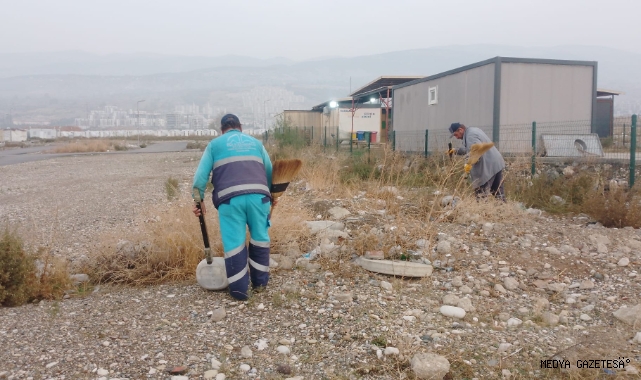 DULKADİROĞLU BELEDİYESİ, UMUT KONTEYNER KENT VE İLÇE GENELİNDE TEMİZLİK ÇALIŞMALARINI SÜRDÜRÜYOR